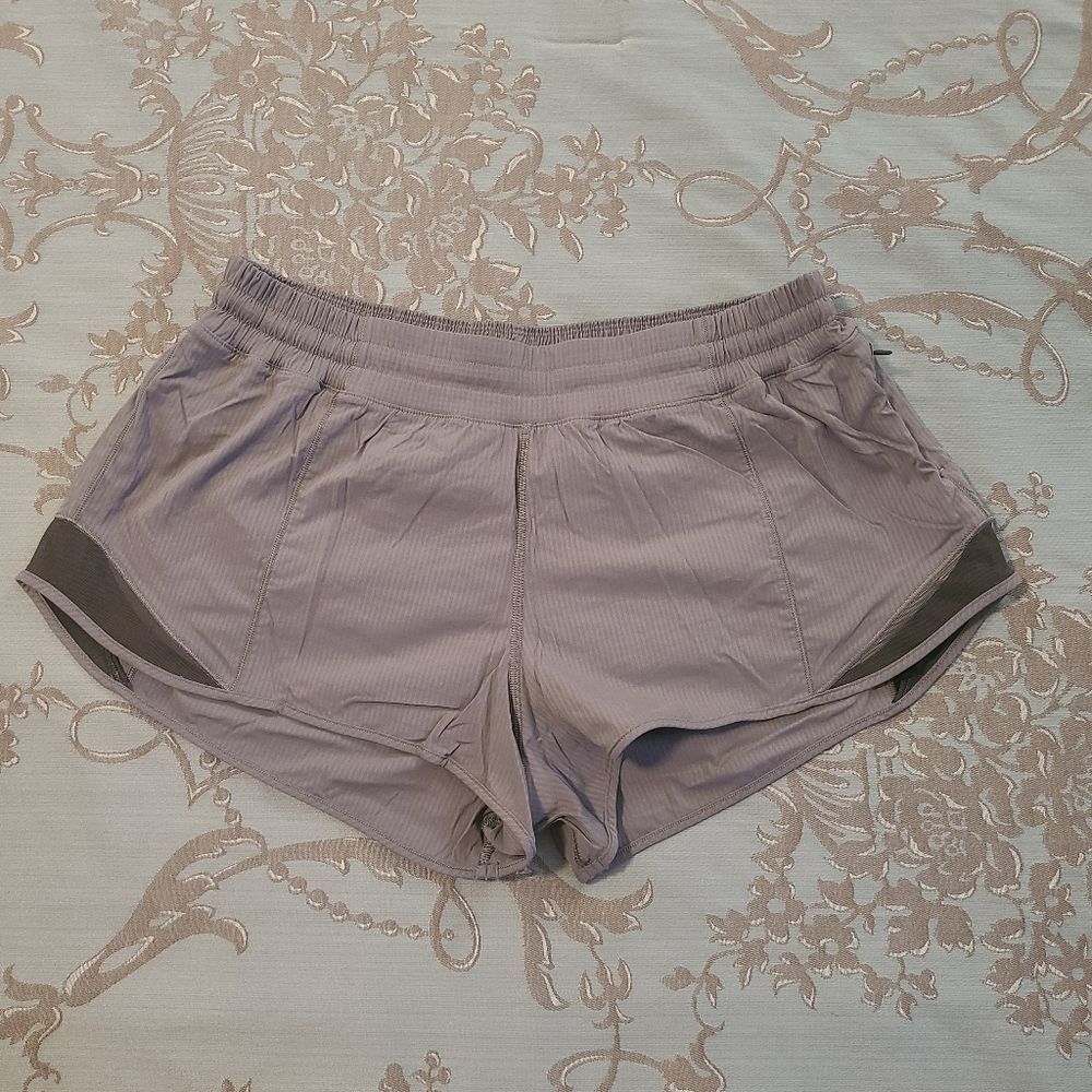 Lululemon Hotty Hot Short Slate Gray Subtle Stripes Women's Size 10